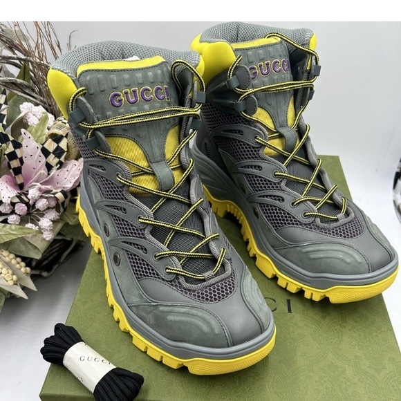 Men’s Gucci contrast panel lace up boots size 10 made in Italy